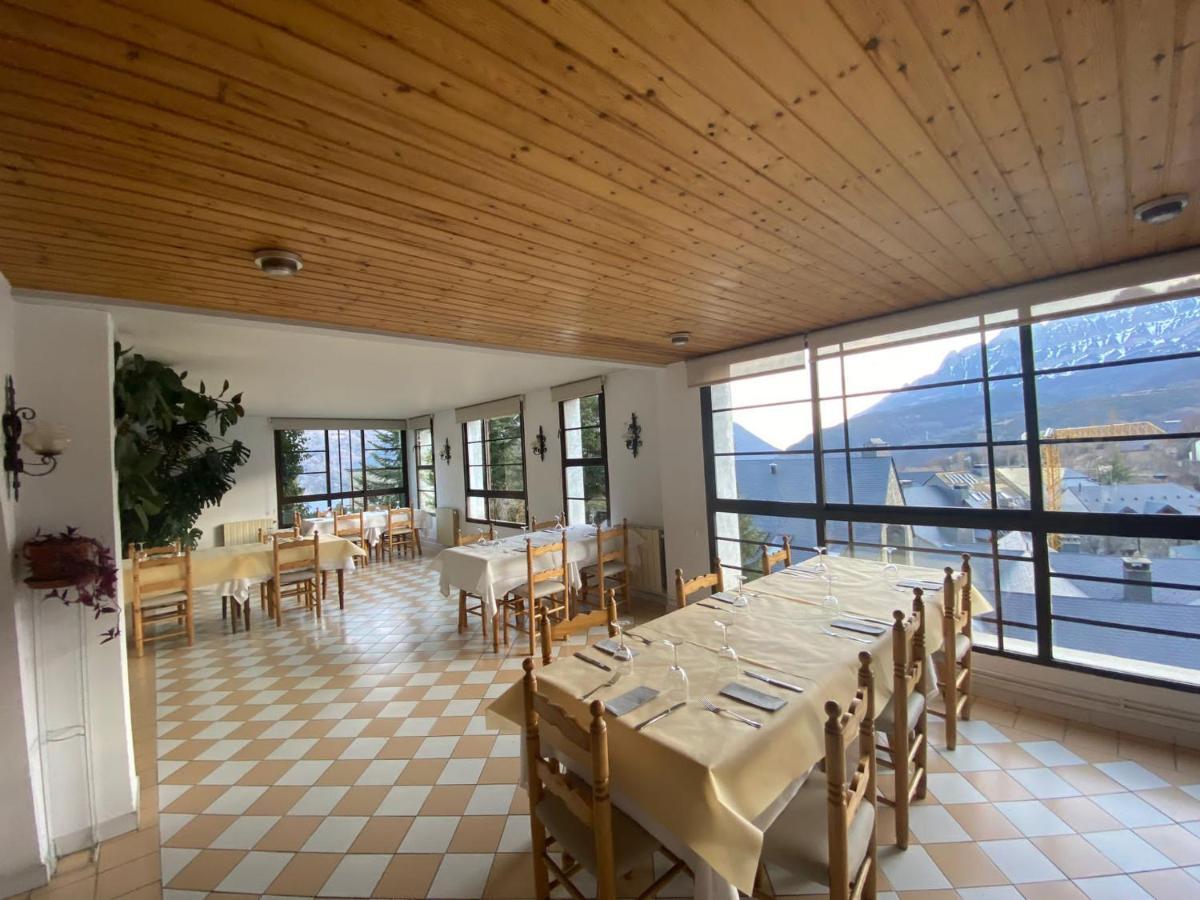 Hotel Mariana Tramacastilla de Tena Eksteriør billede